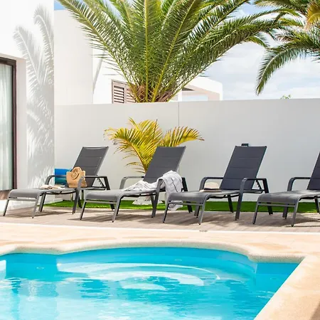 Villa Orcades Close To Town Center Pool & A/c