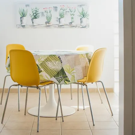 Villa Orcades Close To Town Center Pool & A/c