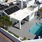 Orcades Close To Town Center Pool & A/c Villa Playa Blanca (Lanzarote)