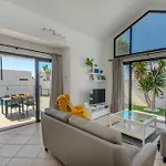 Orcades Close To Town Center Pool & A/c Villa Playa Blanca (Lanzarote)