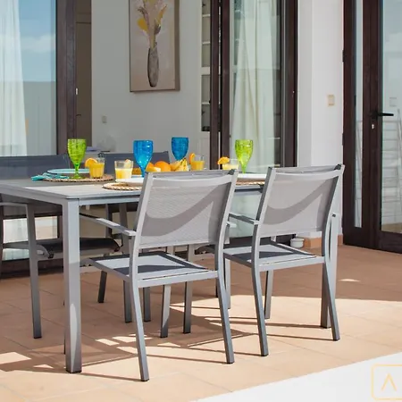 فيلة Orcades Close To Town Center Pool & A/c