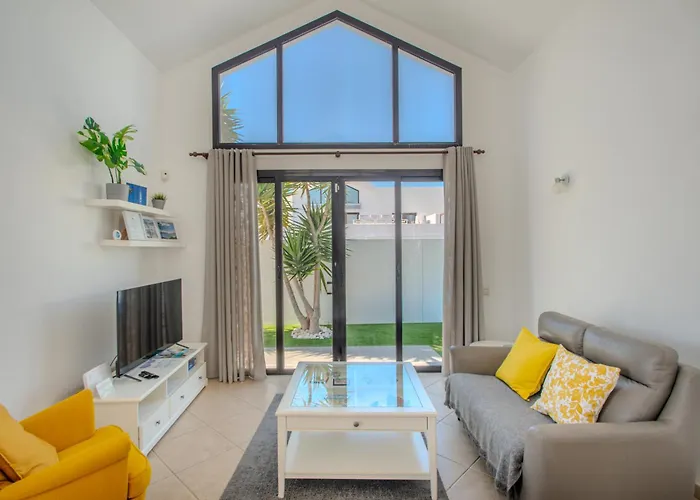 Villa Orcades Close To Town Center Pool & A/c *