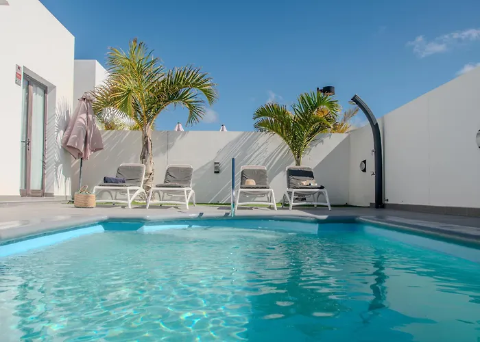 Orcades Close To Town Center Pool & A/c Playa Blanca (Lanzarote)