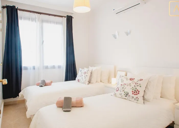 Villa Orcades Close To Town Center Pool & A/c *