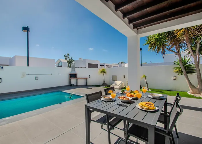 Villa Orcades Close To Town Center Pool & A/c Playa Blanca (Lanzarote)